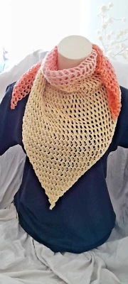 Schal, Farbverlaufsgarn, Häkeltuch, Dreieckstuch, Handarbeit,  gehäkelt , Bobbel - Bild 1 von 4