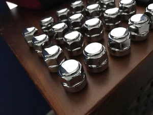 BUY OEM! GENUINE HONDA 20pc Lug Nut Set 22mm CHROME 14x1.5mm Short - Picture 1 of 4
