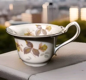 KPM Porzellan China Royal Elfenbein Deutschland Herbst Milchkännchen EUC - Bild 1 von 7