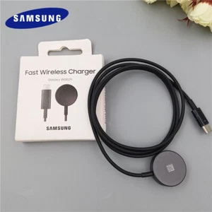 Samsung Fast Charger for Galaxy Watch6, Watch5, Watch 5 Pro **OEM Genuine** - Picture 1 of 3