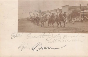 AK KS: Parade 4. Juli, Turon, Kansas, UDB verschickt 1906, Foto - Bild 1 von 2