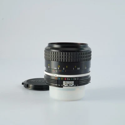 VERY GOOD Nikon Ai Nikkor 35mm F/2 Prime Lens - Image 1 of 4