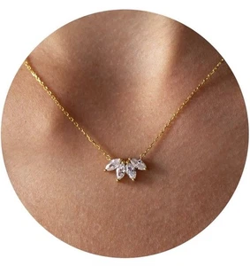 14 Karat vergoldete Marquee Zirkonia zierliche / zierliche Kristall Halskette - Bild 1 von 4