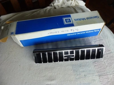 10135396 NOS GM deflector de ventilación de aire 1990-1996 Buick Century Foto 1 de 3