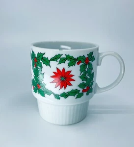 Taza apilable vintage Japón Poinsettia Holly 8 oz porcelana taza de Navidad - Imagen 1 de 13