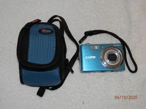LOT#2--BLUE "SANYO" VPC E1500TP 14MP TOUCH SCREEN CAMERA W/CARD,BATTERY,CASE - Picture 1 of 24