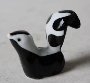 Skunk Figurine Miniature Tiny Hand Painted Bone China Skunk Eyes Open Figurine - - Picture 1 of 1