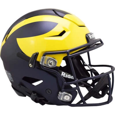 Полноразмерный подлинный футбольный шлем Michigan Wolverines Riddell Speedflex - Изображение 1 из 4