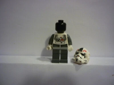 LEGO ® - Star Wars ™ - Set 8129 - AT-AT Driver Red Imperial Logo (sw0262) - Photo 1/2