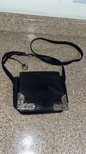 Authentische Brighton schwarze Lederhandtasche mit Metallakzenten Herz Seriennummer - Bild 1 von 12