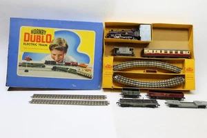 Juego de tren de mercancías cisterna vintage Hornby Dublo EDG18 2-6-4 - Imagen 1 de 16