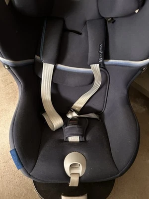 Autokindersitz Cybex Sirona M2 i-Size mit base - Bild 1 von 3