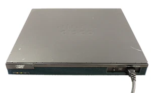 CISCO 2901 CISCO2901/K9 V02 Integrated Services Router w/ 2x VWIC2-2MFT-T1/E1 - Picture 1 of 6