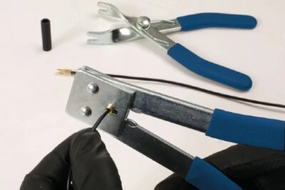 Brass Bullet Connector Fitting And Crimping Kit 2pc Spring Loaded - Image 1 of 4