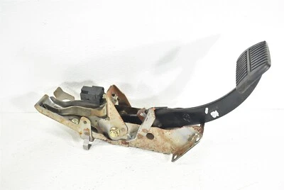 05-09 Conjunto de pedal de freno Subaru Legacy Outback XT 2005-2009 Foto 1 de 4