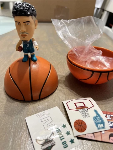 LaMelo Ball โข 2022 NBA Superstars Smols Figure by CultureFly โข NEW Cover