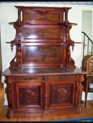 Aparador superior de mármol nogal firmado por Thomas Brooks Brooks Brooklyn, Nueva York   Foto 1 de 4