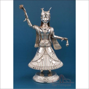 Solid silver Indian figure, deity or ritual dancer, India or Nepal, 1960s - Picture 1 of 24