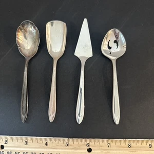 Meriden Silverplate Co. "First Lady" 4 Piece Hostess Serving Set ca. 1950's - Picture 1 of 5