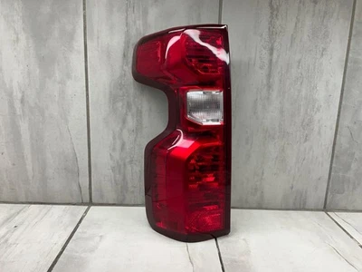 OEM 2019-22 Chevy Silverado HD LEFT Driver Side NON LED Tail Light 84752984 - Image 1 of 4