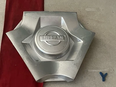 #Y 93-97 Nissan Pathfinder Pickup OEM TRASERO aleación tapa central 40315-61G10 Foto 1 de 4