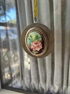 Vintage Rose Kamee Halskette Cottagecore Anhänger 2,5 Zoll - Bild 1 von 8