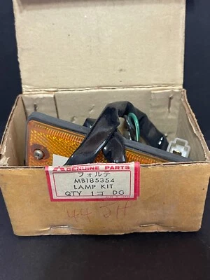 Conjunto de luces traseras MB185354 Mitsubishi Galant fabricante original nuevo de Lote Antiguo Foto 1 de 3