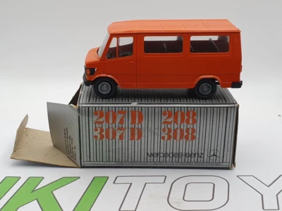 Mercedes Benz 207/307 NZG Conrad 1/50 Con Scatola - Immagine 1 di 3