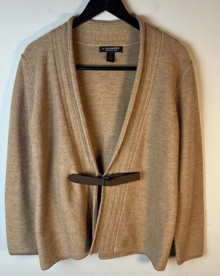 A Giannetti Cardigan Sweater Womens Sz XL 100% Merino Wool Tan  Buckle Shawl - Image 1 of 4
