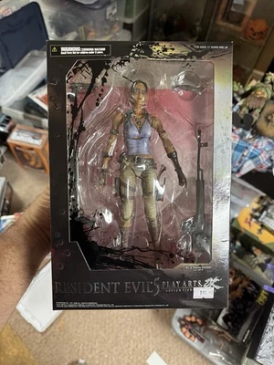 Resident Evil 5: Sheva Alomar Action Figure - Play Arts Kai - Square Enix Exc - Image 1 of 4