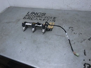 Inyectores secundarios de riel de combustible MV Agusta Brutale 800 caja de aire MV288 - Imagen 1 de 3