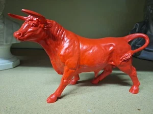 Stier Figur Tierfigur Bulle Gartenfigur Spanischer Stier Garten Groß Rot - Picture 1 of 7