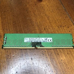 Memoria de escritorio SK Hynix HMA81GU6AFR8N-UH 8 GB 1Rx8 DDR4 PC4-2400T-UA2-11 - Imagen 1 de 3