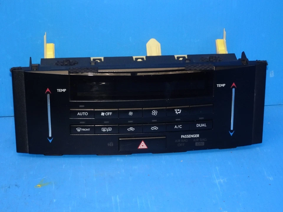 2014-2016 LEXUS IS250 IS350 A/C BOTÕES DE INTERRUPTOR DE CONTROLE CLIMÁTICO DE AQUECIMENTO FABRICANTE DE EQUIPAMENTO ORIGINAL - Imagem 1 de 4