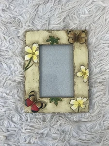 Vintage Multicolor 3D Butterfly Floral 4 x 6 Cottagecore Resin Picture Frame - Picture 1 of 8