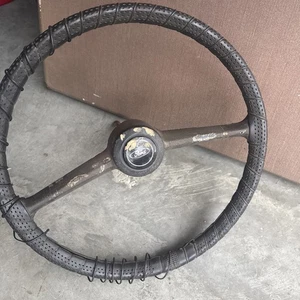 ¿Antiguo/de colección? Volante Ford con botón de bocina - Imagen 1 de 10