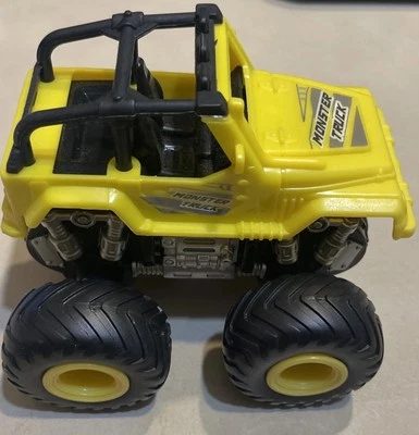 Monster Truck Friction Plastic Yellow Toy Jeep🚜🛺🚜🛺🚜🛺🚜🛺 - Image 1 of 4
