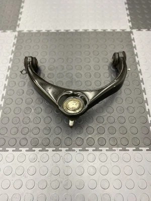 Dodge Ram 1500 2013-2018 pasajero derecho brazo de control superior delantero OEM Foto 1 de 4