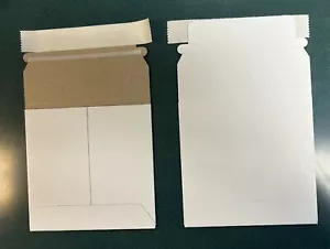 CORREO DE CARTÓN ULINE STAY FLATS 5 1/8 x 5 1/8" BLANCO AUTOSELLADO, S-2663 (X58) - Imagen 1 de 6