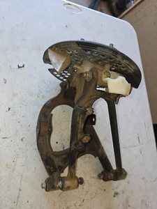 2009 YAHAMA GRIZZLY 700 REAR LEFT UPPER LOWER A-ARM KNUCKLE BRAKE HUB - Picture 1 of 4