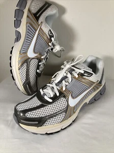 Nike Zoom Vomero 5 Platinum Tint Metallic Gold - Size 13 - Picture 1 of 16