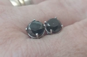 14ct White Gold & round faceted Black Spinel Stud Earrings 6mm Diameter - Picture 1 of 9