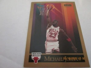 Tarjeta de baloncesto Skybox 1990 Michael Jordan Bulls #41 - Imagen 1 de 2
