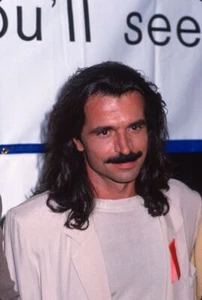 1990s YANNI Original 35mm Slide Transparency COMPOSER KEYBOARD PIANIST - Picture 1 of 1