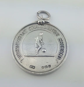 VINTAGE SILVER WEDNESDAY CHALLENGE SHIELD SHEFFIELD SCHOOLS WATCH FOB HM 1931 - Picture 1 of 6