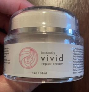 INSTANTLY VIVID Repair Cream Anti-Aging Youthful Radiance Factory Sealed 1oz - Picture 1 of 5