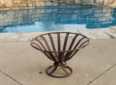 URNA JARDINERA LISTONES DE HIERRO ABIERTO RÚSTICO DE COLECCIÓN 14" PÁTINA OXIDADA  Foto 1 de 4