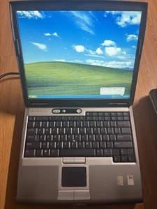 WORKING Dell Latitude D610 Laptop - Picture 1 of 3