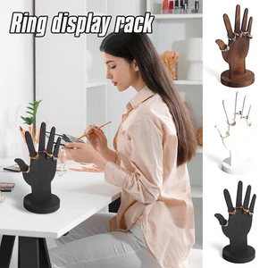 Soporte de anillo para pulsera de exhibición de joyas con forma de mano de madera de 1 pieza ~ - Imagen 1 de 18
