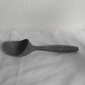 Cucchiaio retrò vintage manico a costine paletta gelato Progressus alluminio - Foto 1 di 6